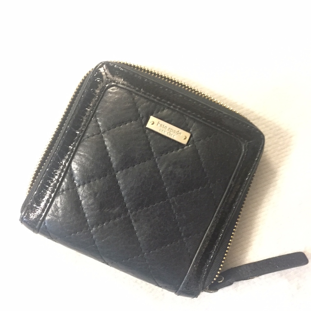 Kate Spade Black Quilted Leather Zip Aroun…